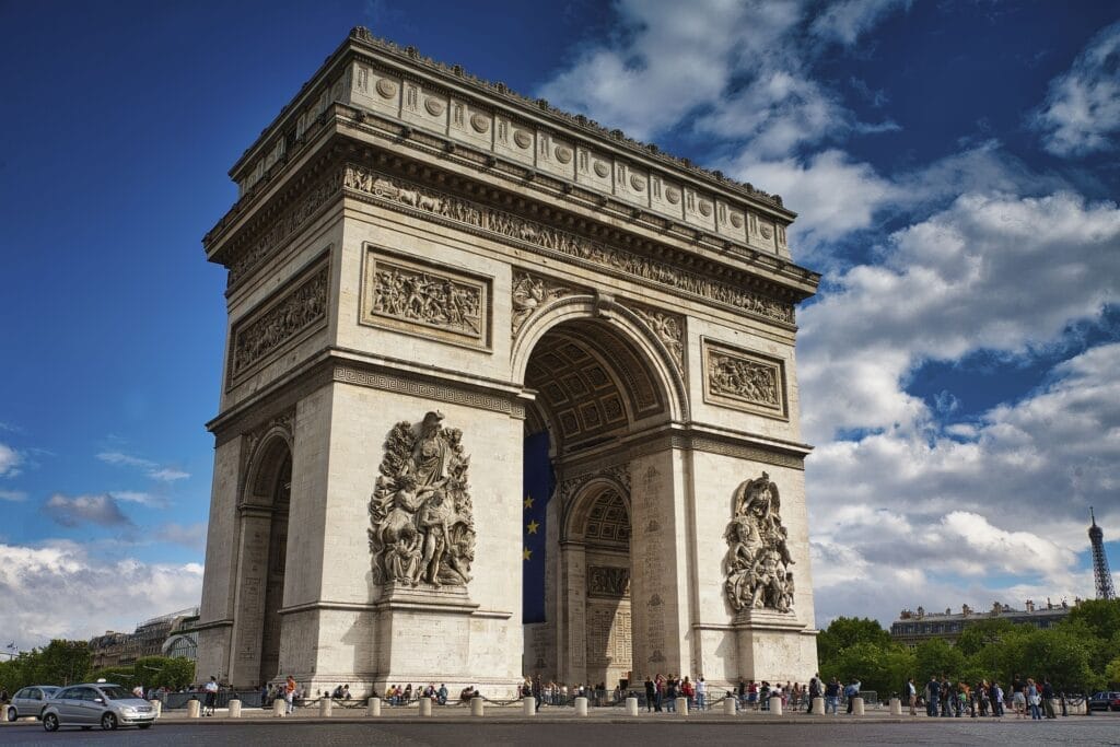 L'Arc de Triomphe in Paris